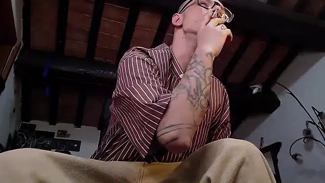 cek 186 online show from March 13, 8:14 pm