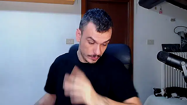 cek 186 online show from February 1, 7:50 am