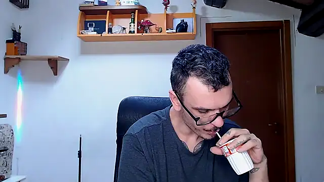 cek 186 online show from February 8, 8:45 am