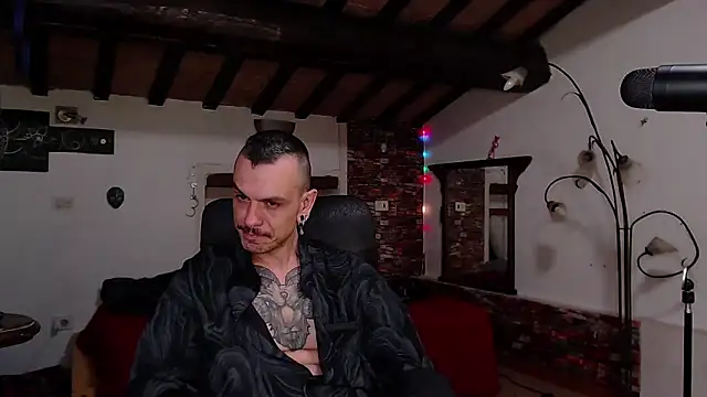 cek 186 online show from March 14, 8:15 pm