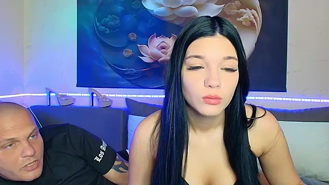 Snapshot of xDeepInLovexx chatting on November 21, 11:42 am xDeepInLovexx online show from November 21, 11:42 am