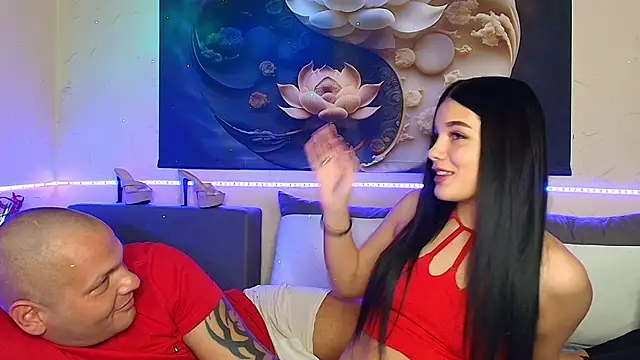 Snapshot of xDeepInLovexx chatting on November 29, 6:08 pm xDeepInLovexx online show from November 29, 6:08 pm