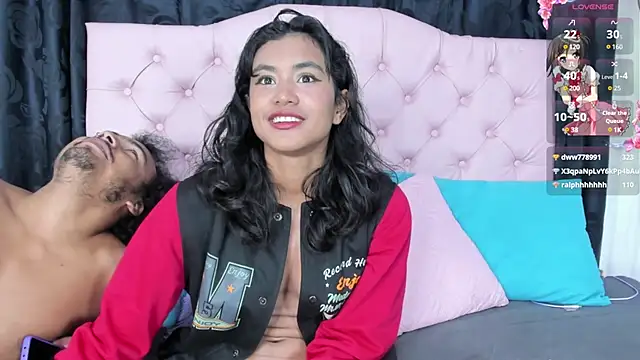 Snapshot of Applehot_LRR chatting on February 15, 8:33 am Applehot LRR online show from February 15, 8:33 am