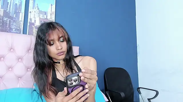 Snapshot of Applehot_LRR chatting on September 27, 5:19 pm Applehot LRR online show from September 27, 5:19 pm