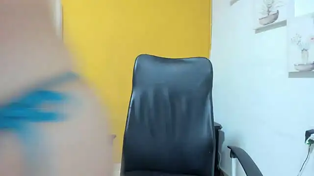 rousse sexyandhot online show from November 27, 1:06 am