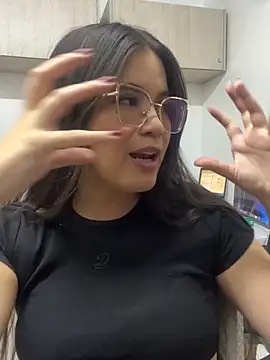 Snapshot of CamilaSofiia chatting on October 16, 8:28 pm CamilaSofiia online show from October 16, 8:28 pm