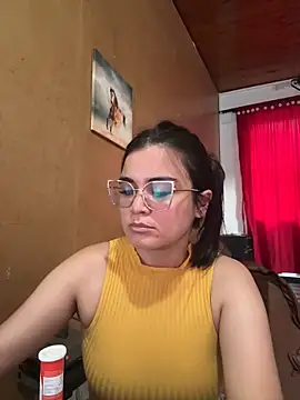 CamilaSofiia online show from April 23, 10:00 pm