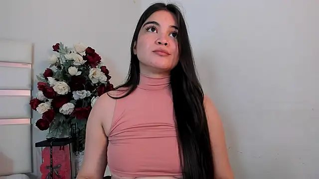 Snapshot of CamilaSofiia chatting on March 15, 10:44 pm CamilaSofiia online show from March 15, 10:44 pm
