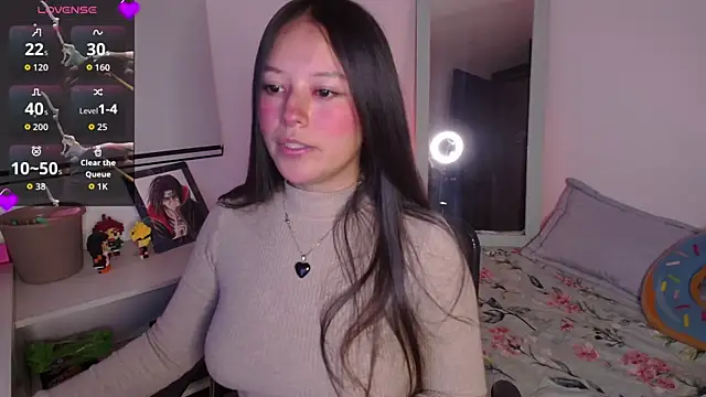 Snapshot of Lexie_Thompson10 chatting on October 14, 11:14 pm Lexie Thompson10 online show from October 14, 11:14 pm