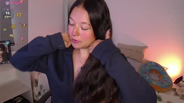 Snapshot of Lexie_Thompson10 chatting on September 17, 6:10 pm Lexie Thompson10 online show from September 17, 6:10 pm