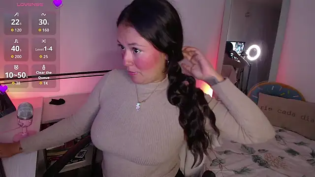 Lexie Thompson10 online show from March 4, 1:02 am