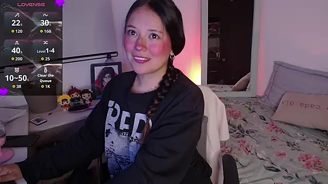 Snapshot of Lexie_Thompson10 chatting on November 4, 12:14 am Lexie Thompson10 online show from November 4, 12:14 am