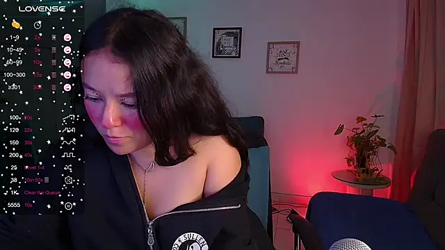 Lexie Thompson10 online show from February 28, 7:37 am