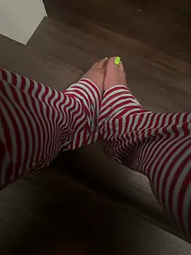 funnynessa69 online show from May 9, 5:22 am