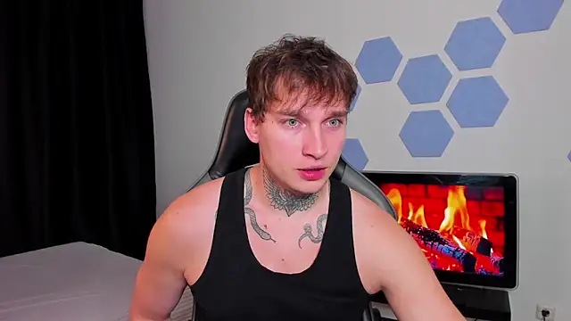 Chris Tyson online show from October 10, 9:26 pm