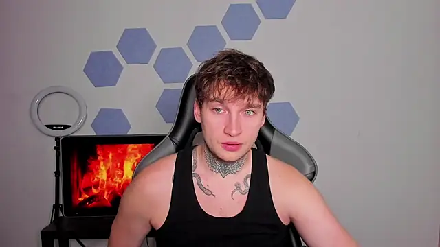 Chris Tyson online show from October 24, 9:36 pm