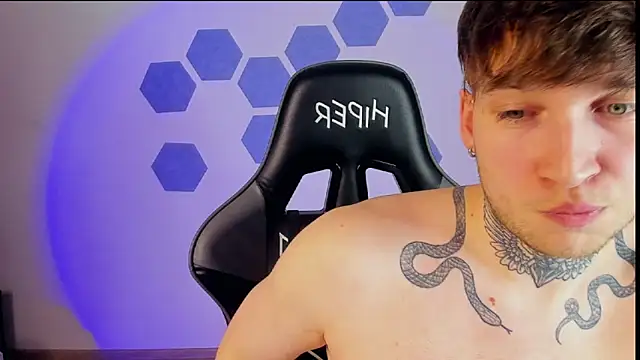 Chris Tyson online show from March 10, 11:27 pm