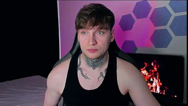 Chris Tyson online show from March 18, 4:18 am