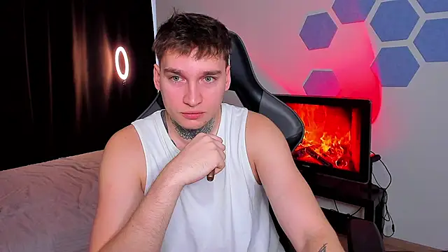 Chris Tyson online show from December 1, 7:20 am