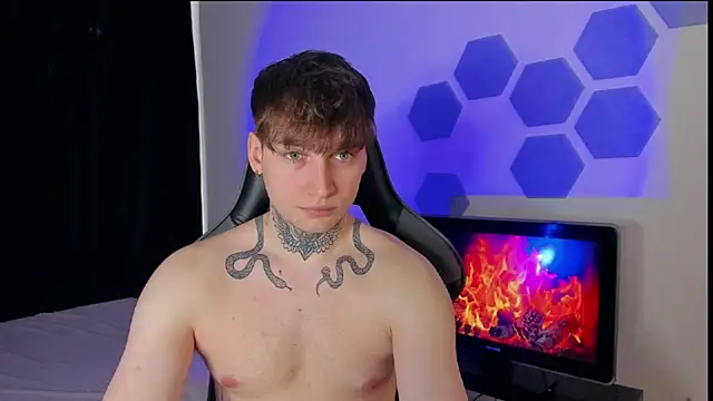 Chris Tyson online show from March 22, 5:39 am