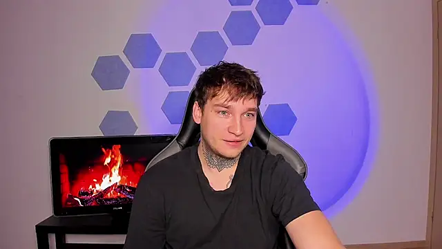 Chris Tyson online show from October 1, 9:25 am