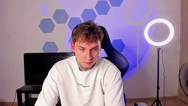 Chris Tyson online show from September 10, 11:59 pm