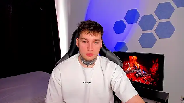 Chris Tyson online show from February 9, 8:23 am