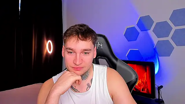 Chris Tyson online show from November 29, 8:25 am