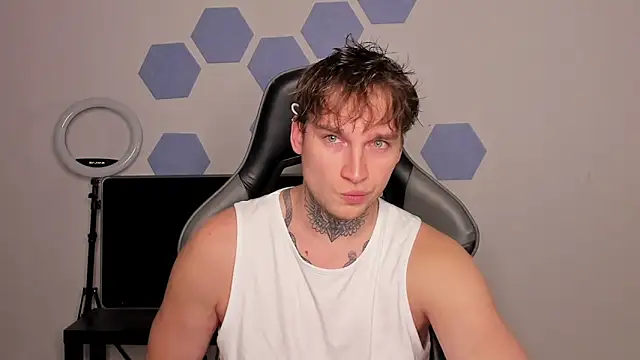 Chris Tyson online show from October 19, 8:55 pm