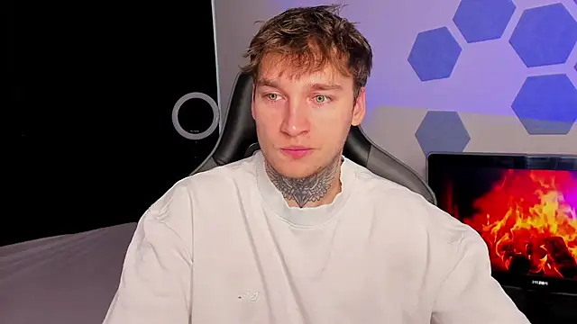 Chris Tyson online show from October 6, 10:16 am