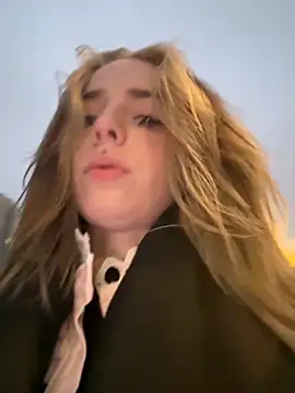 LoraaDoll online show from October 29, 2:38 pm