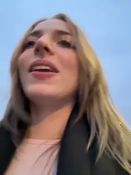 LoraaDoll online show from October 28, 2:27 pm