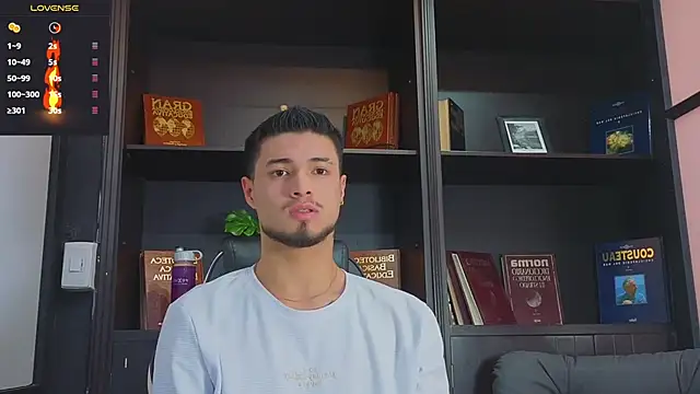 EdwardRoss  online show from September 12, 8:19 pm