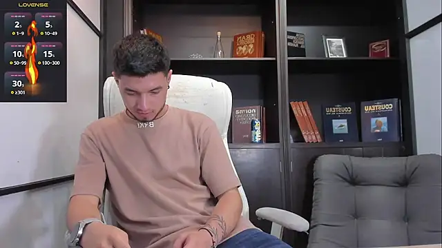 EdwardRoss  online show from March 8, 9:29 pm