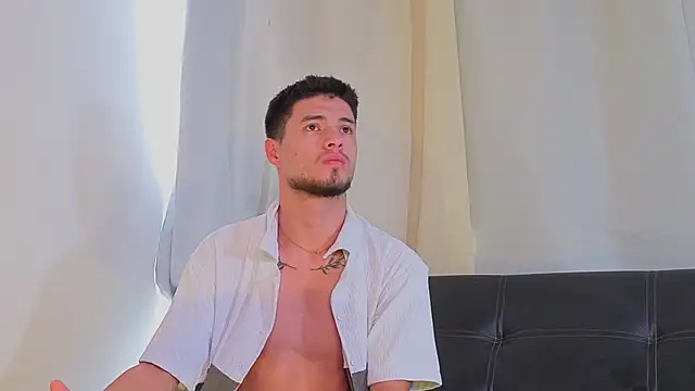 EdwardRoss  online show from April 8, 1:45 pm