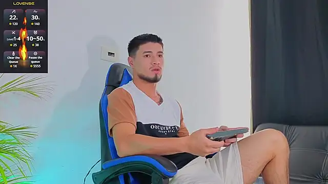 EdwardRoss  online show from November 6, 7:40 pm