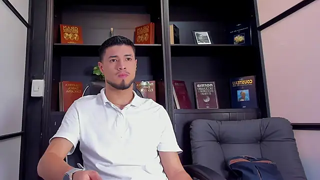 EdwardRoss  online show from September 9, 8:07 pm