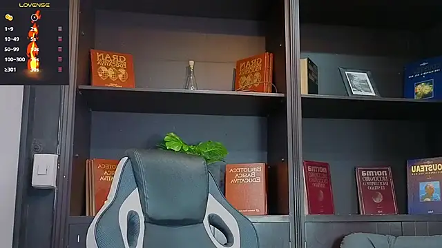 EdwardRoss  online show from September 23, 8:38 pm