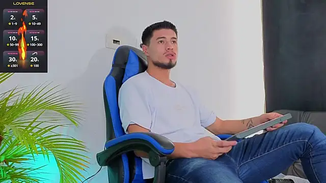 EdwardRoss  online show from November 11, 7:30 pm