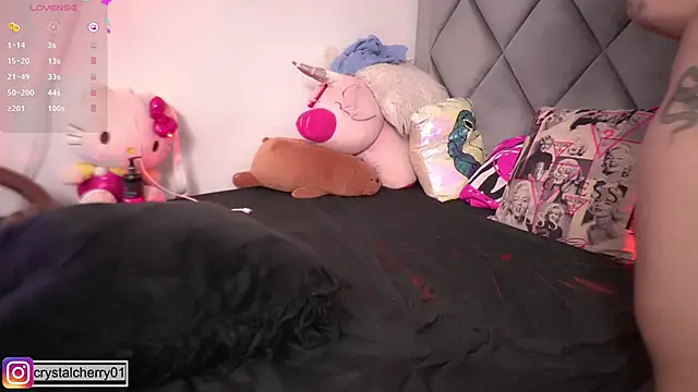 crystalcherr online show from October 11, 2:18 pm