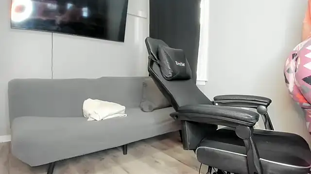 Persiasparadise online show from October 24, 7:02 pm