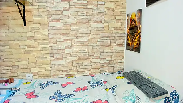 Snapshot of kaiagerbes3 chatting on November 1, 12:17 am kaiagerbes3 online show from November 1, 12:17 am