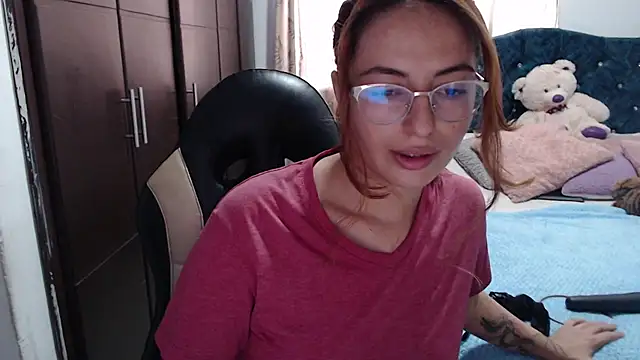 Snapshot of Kate_lorens9 chatting on November 29, 2:06 pm Kate lorens9 online show from November 29, 2:06 pm