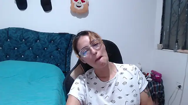 Kate lorens9 online show from May 8, 12:58 am