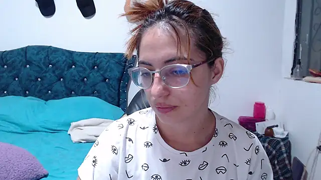 Snapshot of Kate_lorens9 chatting on July 16, 11:35 pm Kate lorens9 online show from July 16, 11:35 pm