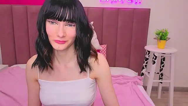Snapshot of Lili_flowerr chatting on June 5, 11:27 am Lili flowerr online show from June 5, 11:27 am