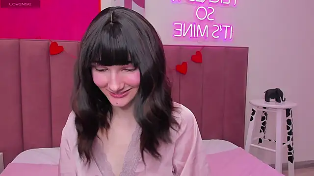 Snapshot of Lili_flowerr chatting on March 22, 10:06 am Lili flowerr online show from March 22, 10:06 am
