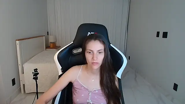 upssnowy online show from July 10, 12:54 am