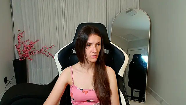 upssnowy online show from October 26, 5:02 pm