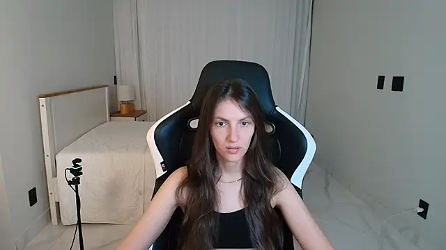 upssnowy online show from July 12, 4:35 am